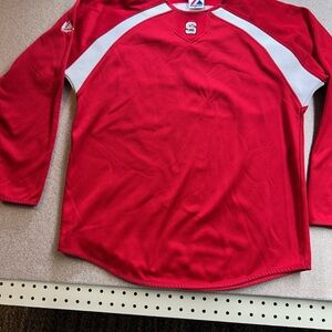 Majestic Red and White Batting/Field Jacket, rep. NCState Baseball